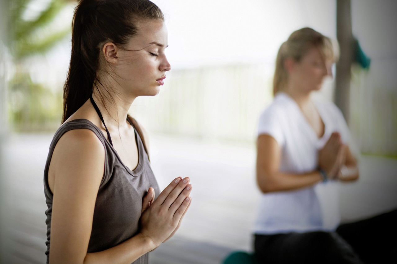 Mindfulness meditation, Six Senses Laamu