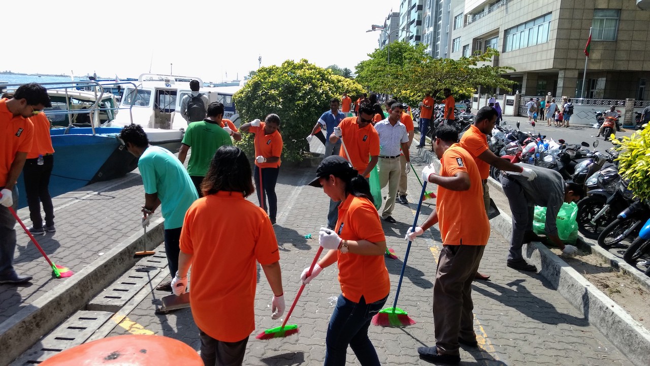 Hotel Jen Malé Maldives joins N-Range’s Malé City cleanup challenge
