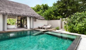 Deluxe Beach Pool Suite, Vakkaru Maldives