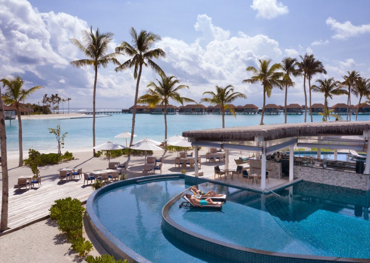 Crusoe's - Radisson Blu Resort Maldives